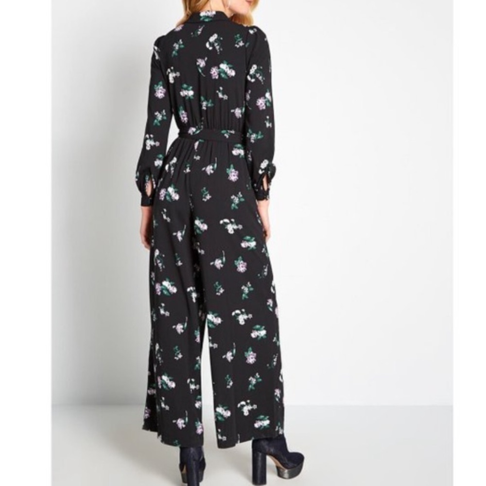 NWT - Black Floral Jumpsuit MODCLOTH - Picture 2 of 2